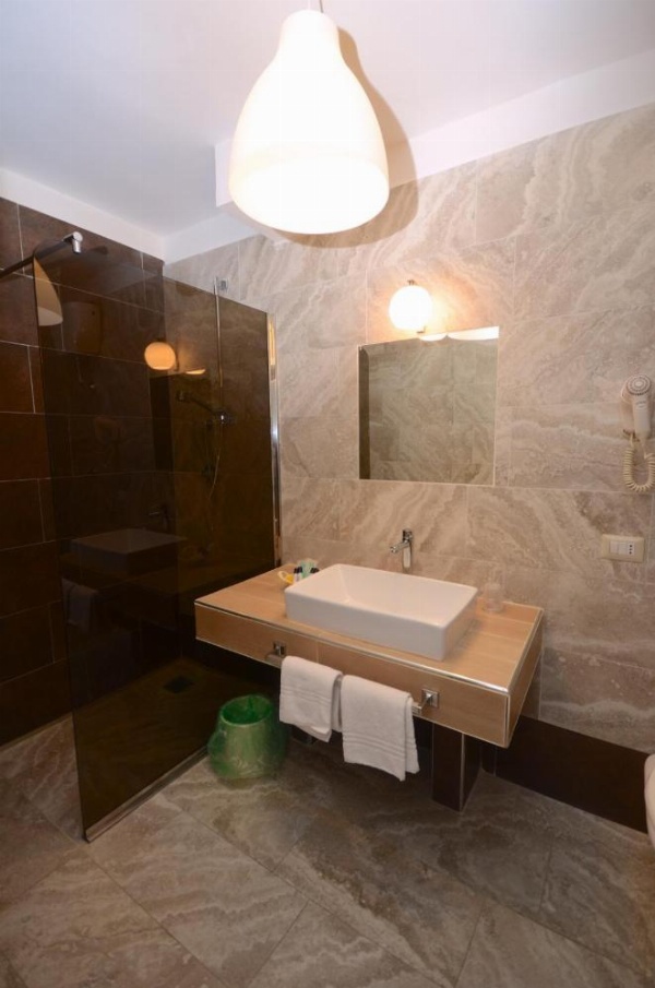 Hotel Clinton image 24