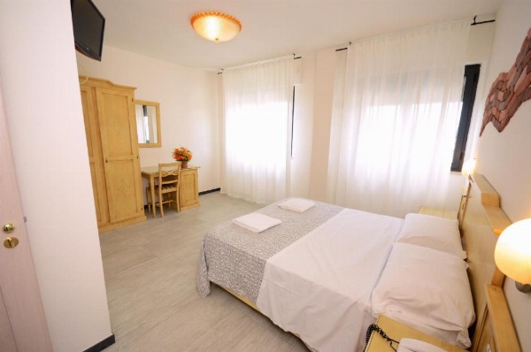 Hotel Clinton image 27