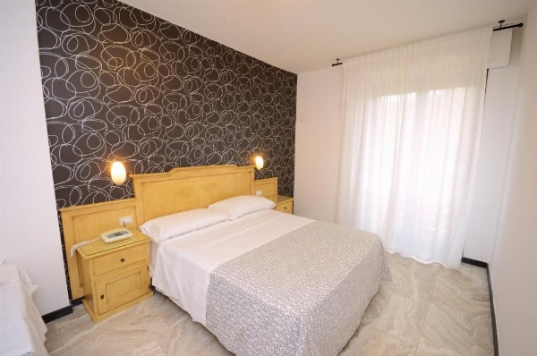 Hotel Clinton image 58